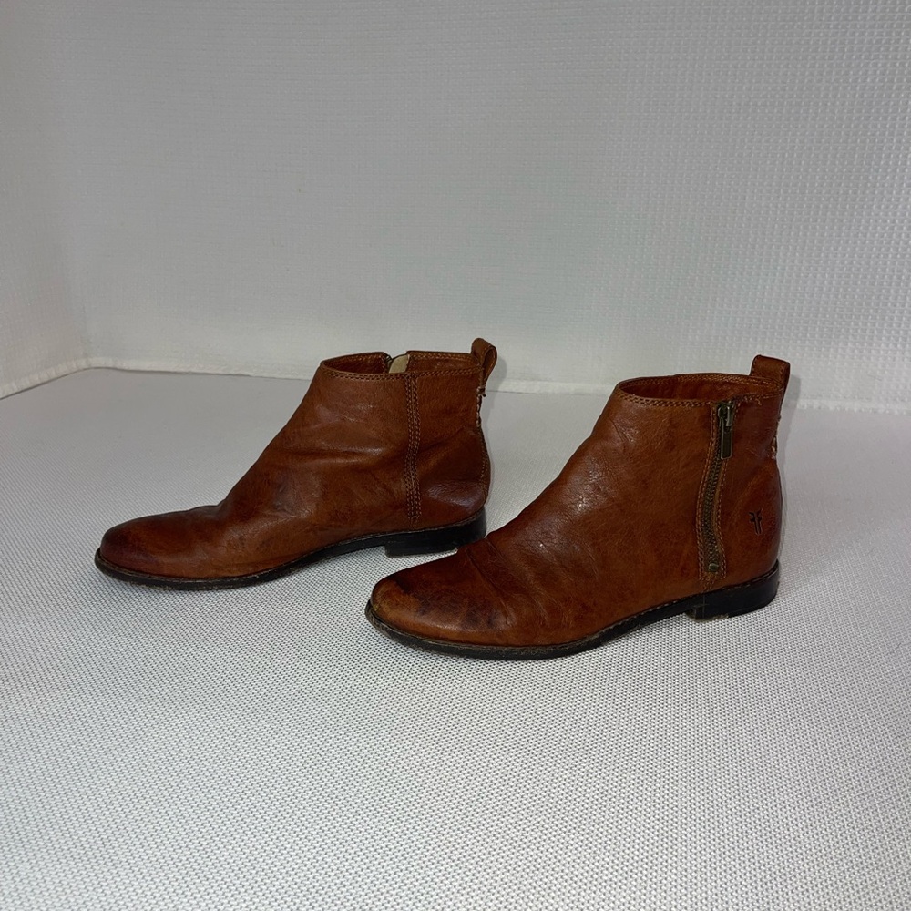 FRYE ANNA OUTSIDE ZIP SHOOTIE BOOTS SIZE 7